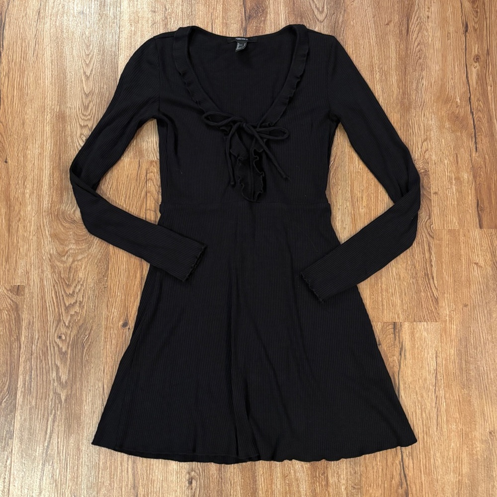 Forever 21 Tie Front Ruffle Dress